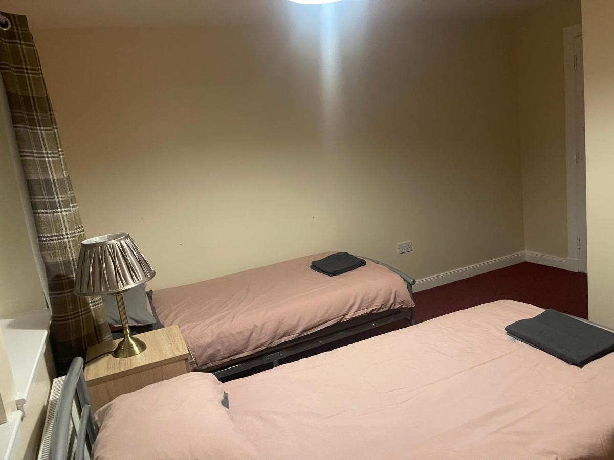 Morlich Guesthouse Дингуолл Экстерьер фото