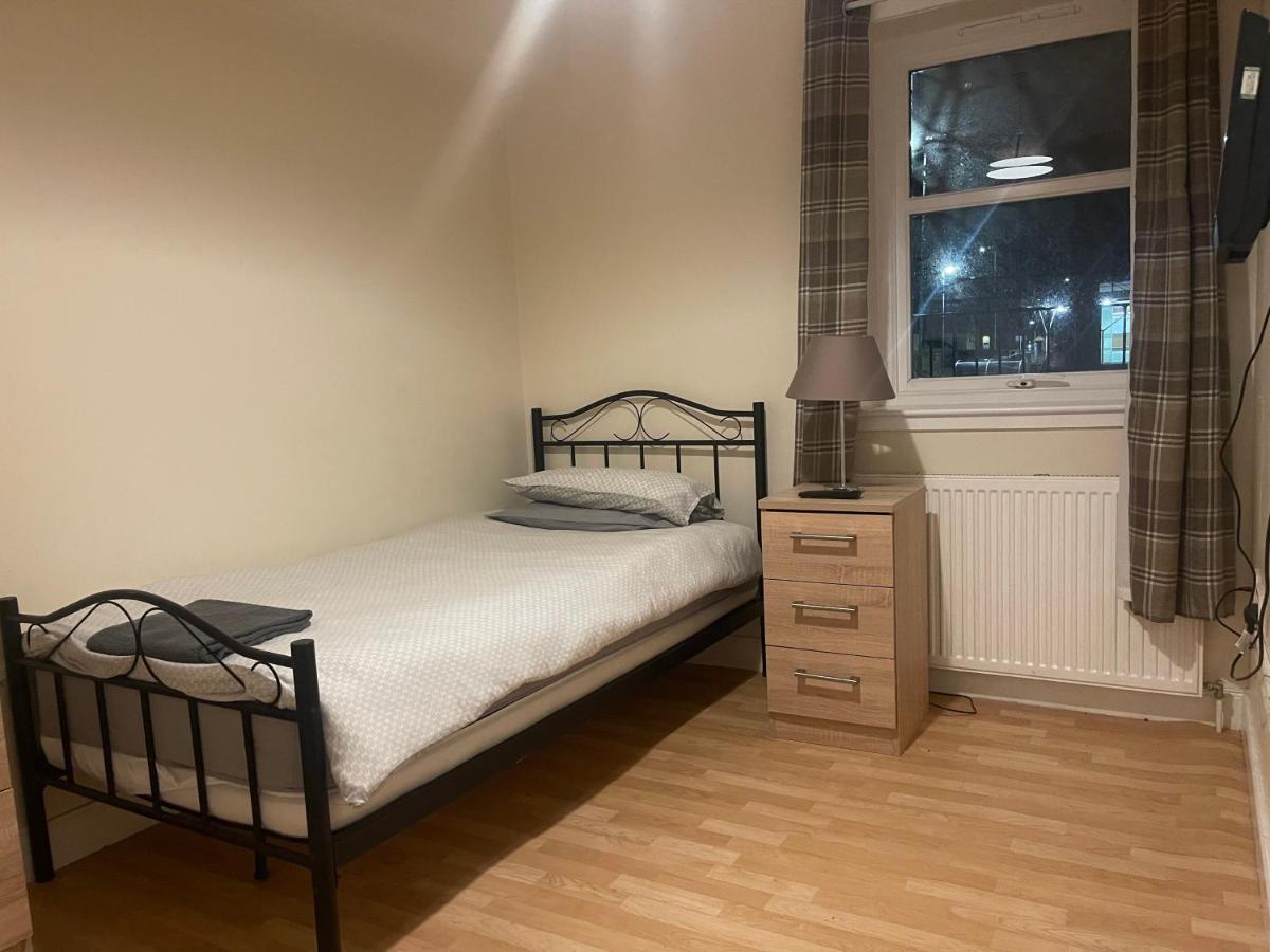 Morlich Guesthouse Дингуолл Экстерьер фото